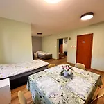 Apartment Albatros 48m With Bathroom Warsaw